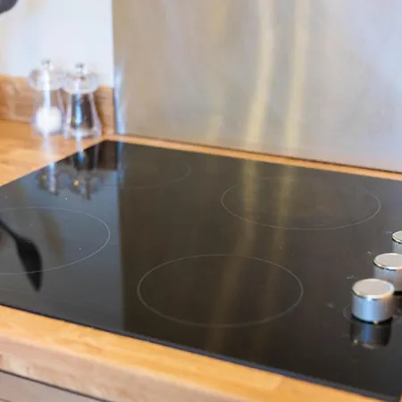 Spacious, Smart Tv, Wi-fi, Balcony, Garden *