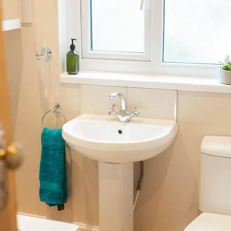 Spacious, Smart Tv, Wi-fi, Balcony, Garden * Bristol