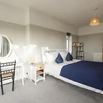 Сasa de vacaciones Spacious, Smart Tv, Wi-fi, Balcony, Garden *