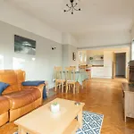 Spacious, Smart Tv, Wi-fi, Balcony, Garden *