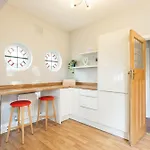 Сasa de vacaciones Spacious, Smart Tv, Wi-fi, Balcony, Garden *