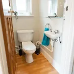 Spacious, Smart Tv, Wi-fi, Balcony, Garden