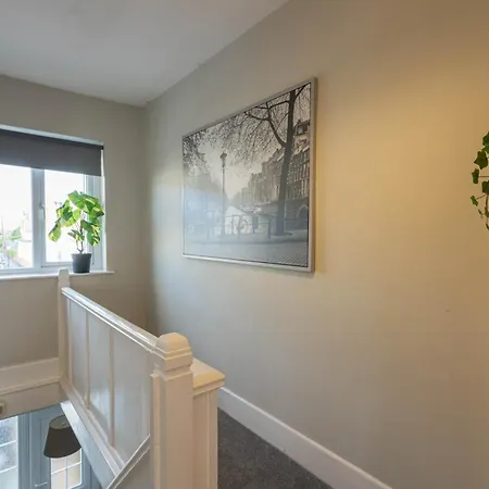 Spacious, Smart Tv, Wi-fi, Balcony, Garden