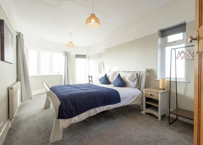 Spacious, Smart Tv, Wi-fi, Balcony, Garden * Bristol