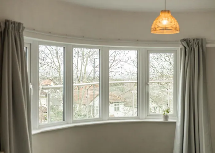 Spacious, Smart Tv, Wi-fi, Balcony, Garden Bristol