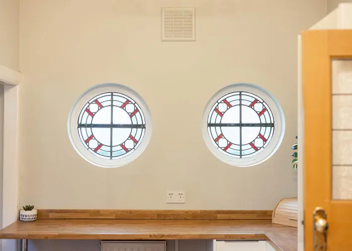 Spacious, Smart Tv, Wi-fi, Balcony, Garden *