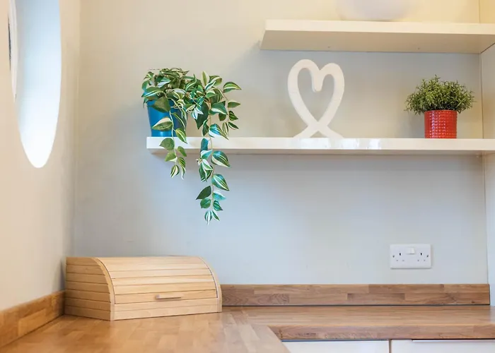 Dom wakacyjny Spacious, Smart Tv, Wi-fi, Balcony, Garden