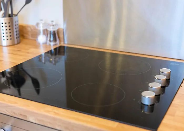 Spacious, Smart Tv, Wi-fi, Balcony, Garden *